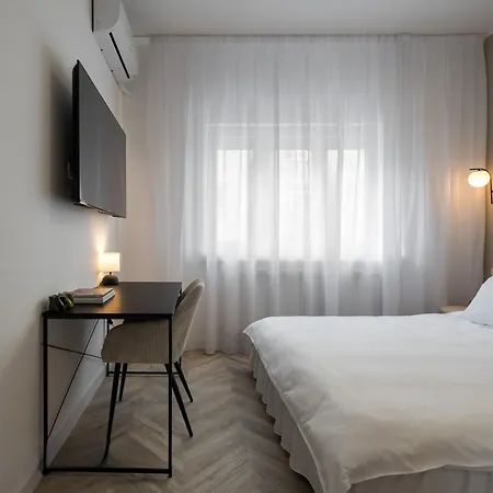 Modern 2bdr Cismigiu Bucharest