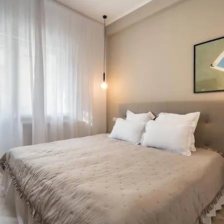 Modern 2bdr Cismigiu Apartment *