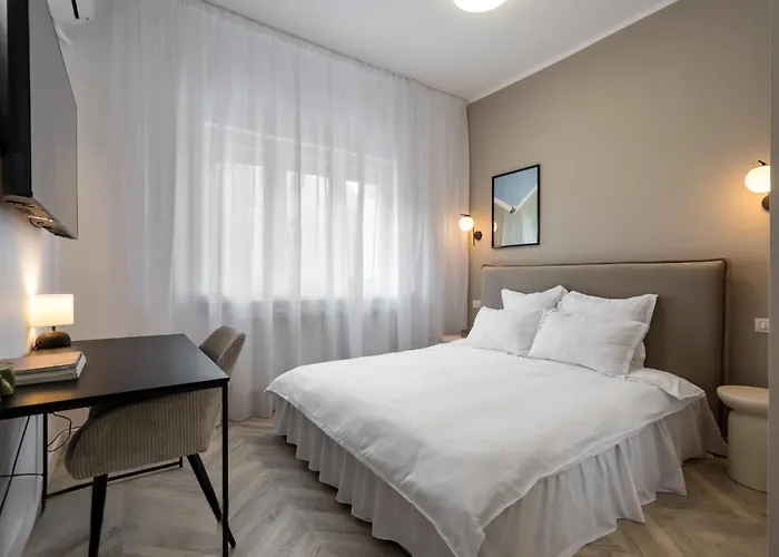 Modern 2bdr Cismigiu * بوخارست